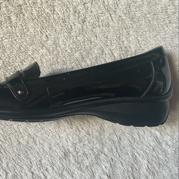 Shiny Black Anne Klein Comfortable loafers - Picture 4 of 4